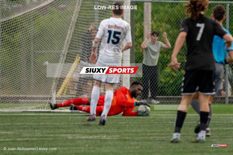  AS Laval - CS Mont-Royal Outremont - Soccer - PLSQ - A.S. Laval (1) vs (2) CS Mont-Royal Outremont (#PLSQ2023ASLMRO06) Photo by: Juan Alchourron | Siuxy Sports 2023-06-24