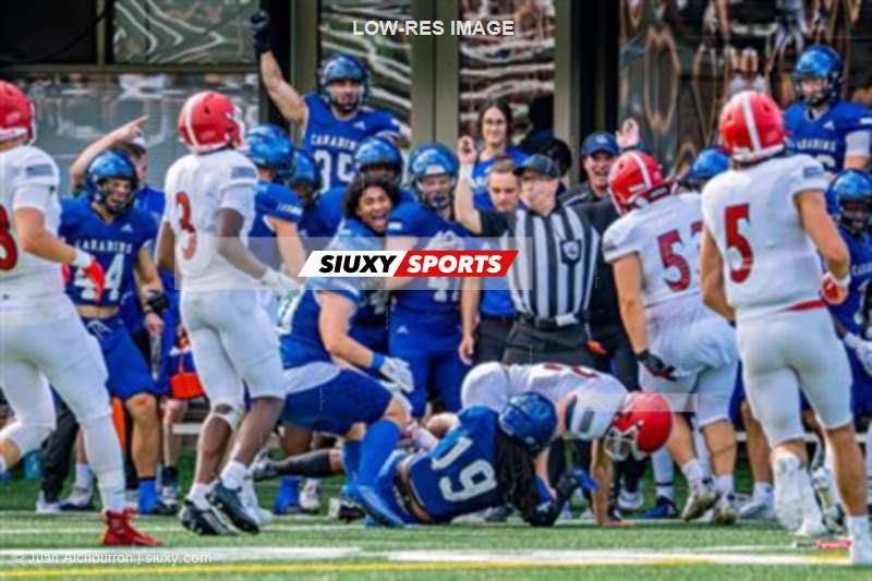 RSEQ Football Universitaire - Carabins-UdM (43) vs (11) Redbirds-McGill - 2eme mi-temps