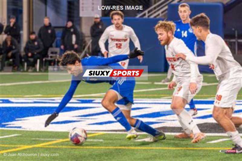 RSEQ - 2023 Final Soccer Univ. Masc - UdM (1) vs (2) UQTR - Reel A