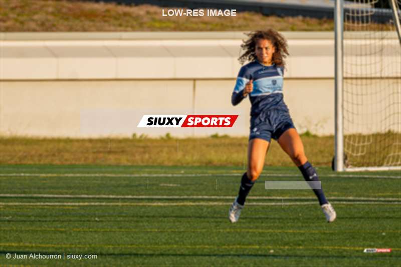 Kaliane ARPIN-GABA -  Université du Québec à Montréal - Université du Québec à Trois-Rivières - Soccer - RSEQ 2023 Soccer F - UQAM (0) VS (1) UQTR (#RSEQ2023UQMUTR09) Photo by: Juan Alchourron | Siuxy Sports 2023-09-15