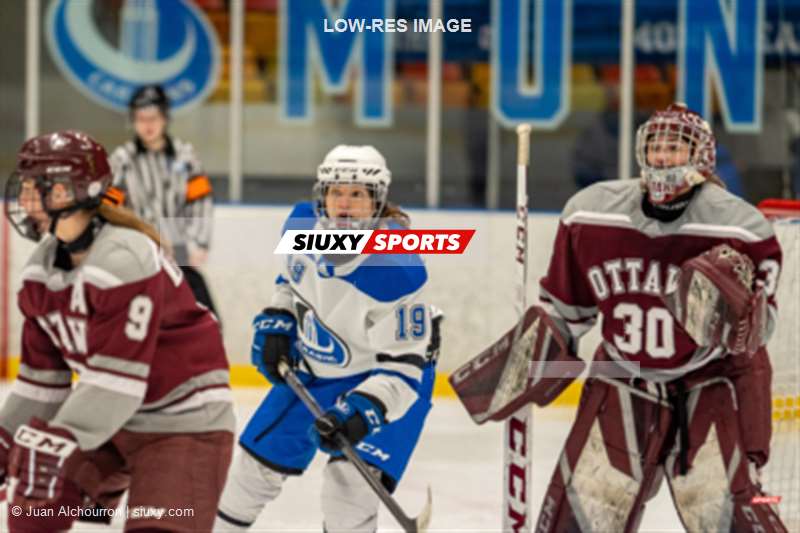 Marie TERRIAULT -  Université de Montréal - Université Ottawa - Ice hockey - RSEQ - Hockey F - Carabins (4) vs (2) Gee-Gees (#RSEQ2023UDMvUOT01R4) Photo by: Juan Alchourron | Siuxy Sports 2023-01-15