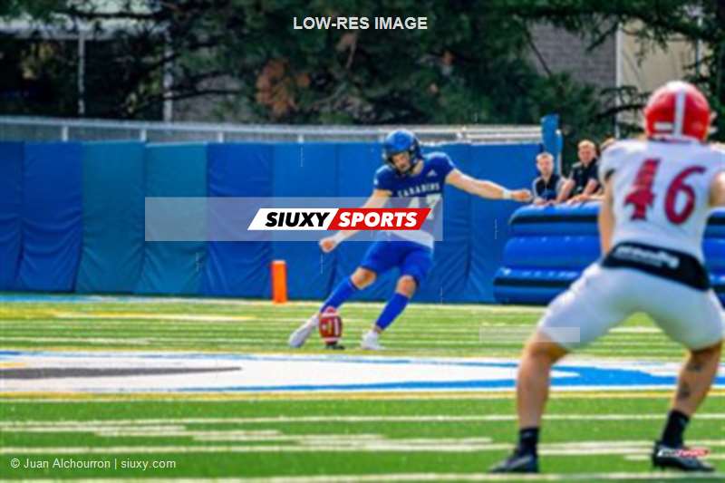 RSEQ Football Universitaire - Carabins-UdM (43) vs (11) Redbirds-McGill - 2eme mi-temps