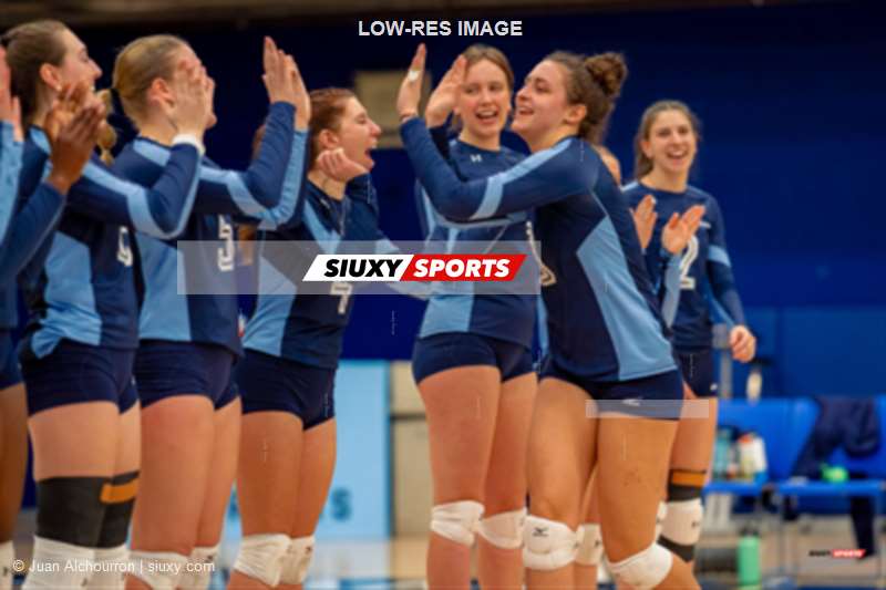 Gabrielle CLOUTIER - Noémie GAGNÉ - Sabrina MAYER - Anica PINEAULT -  Université du Québec à Montréal - Université de Sherbrooke - Volleyball - RSEQ - 2023 Volley F - UQAM (3) vs (1) Université de Sherbrooke - Avant Match (#RSEQ2023UQAMvUSH02) Photo by: Juan Alchourron | Siuxy Sports 2023-02-24