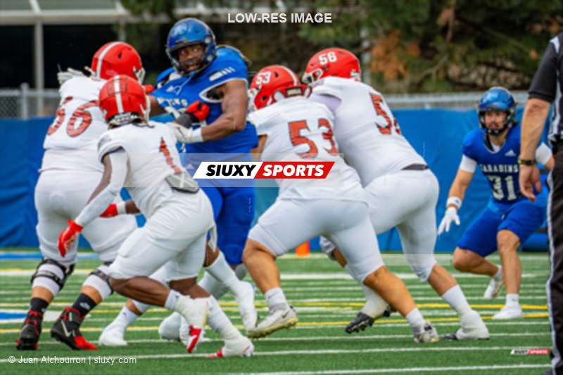  Université de Montréal - Université McGill - Football - RSEQ Football Universitaire - Carabins-UdM (43) vs (11) Redbirds-McGill - 1ere mi-temps (#RSEQ2023FUDMMCG08B) Photo by: Juan Alchourron | Siuxy Sports 2023-08-26