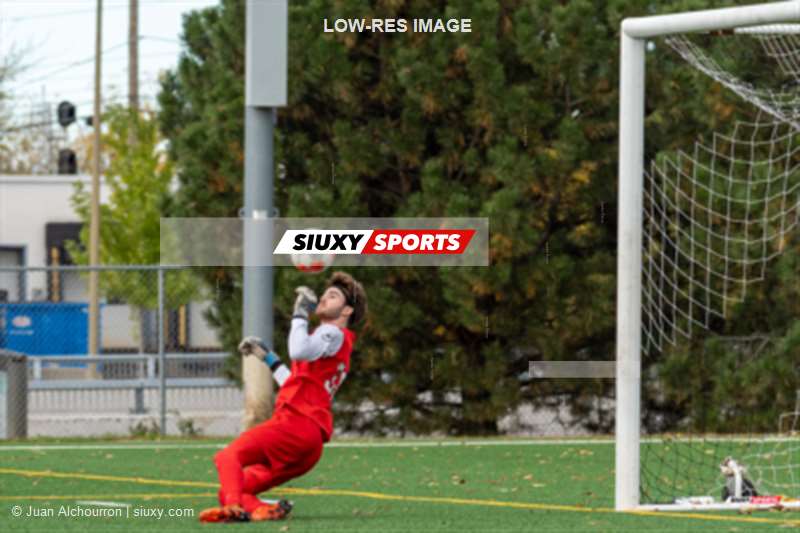 Alexis DESJARDINS -  College Ahuntsic - Cégep de l'Outaouais - Soccer - RSEQ - 2023 SOCCER M - Ahunstic (1) VS (2) Outaouais (#RSEQ23SMAHUOU10) Photo by: Juan Alchourron | Siuxy Sports 2023-10-28