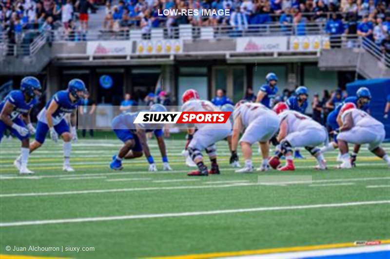 RSEQ Football Universitaire - Carabins-UdM (43) vs (11) Redbirds-McGill - 2eme mi-temps