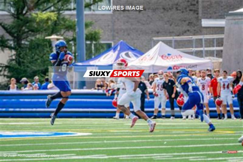 RSEQ Football Universitaire - Carabins-UdM (43) vs (11) Redbirds-McGill - 2eme mi-temps