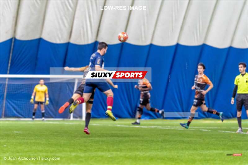 Ruben SIBULO -  Real Azteca - Bandjos FC - Soccer - QSL - Real Azteca (2) vs (3) Bandjos FC Div 2 (#QSLRAZBAN2022R1) Photo by: Juan Alchourron | Siuxy Sports 2022-12-01