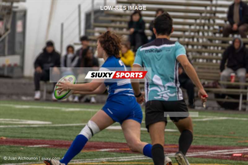 Juliette HAY - Matéo LEFRÈRE -  College Dawson - Cégep André Laurendeau - Rugby - RSEQ - Rugby Fem - Dawson (12) vs (31) André Laurendeau - SemiF (#RSEQRugFDAWAL2022) Photo by: Juan Alchourron | Siuxy Sports 2022-11-06