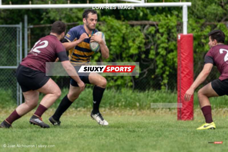 Town of Mount Royal RFC - Abénakis de Sherbrooke - Rugby - TMRRFC M2 (38) vs (12) Abénakis SH M2 - Super Ligue Rugby QC - Reel A (#TMRvsAbenakis2022M2reelA) Photo by: Juan Alchourron | Siuxy Sports 2022-05-21