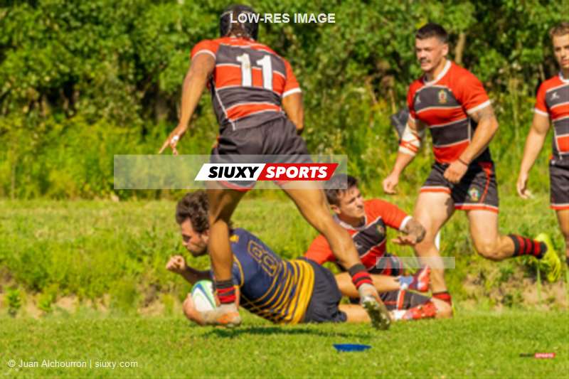 Thomas ARTMANN - Marshall MATHER - Fred MONUMA -  Town of Mount Royal RFC - Beaconsfield Rugby Football Club - Rugby - TMR RFC (22) vs (19) Beaconsfield RFC - Finales Masculines QC Super Ligue - Reel A1 (#RugbyQC2022FinalSLRA1) Photo by: Juan Alchourron | Siuxy Sports 2022-08-20