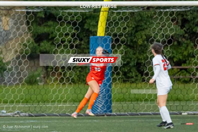 Florence BILODEAU -  Université de Montréal - Université du Québec à Trois-Rivières - Soccer - Soccer Fém - Carabins (2) vs (0) Patriotes - RSEQ #1 (#SoccerUdeMvUQTR2022Fem1) Photo by: Juan Alchourron | Siuxy Sports 2022-08-31