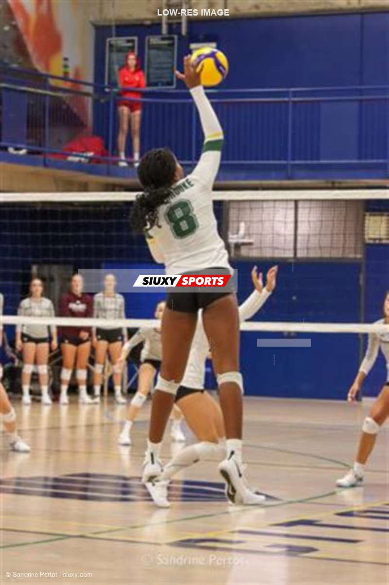 UQAM Invitational 2022 - Vert et Or
