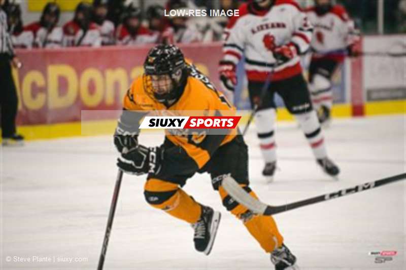 Lévis (0) vs (3) Séminaire Saint-François