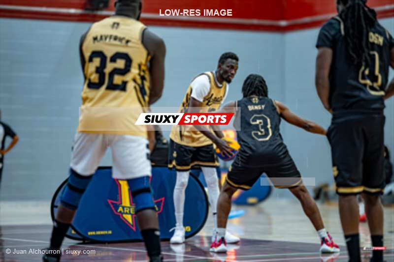 Babacar DIALLO - Rubensy PHILEMY -  Warborns - Talons - Basketball - 2026 - Area Courts - Arena 24 - Gods Division - Warborns vs Talons (#A24-26GDWBTA3) Photo by: Juan Alchourron | Siuxy Sports 2026-03-18