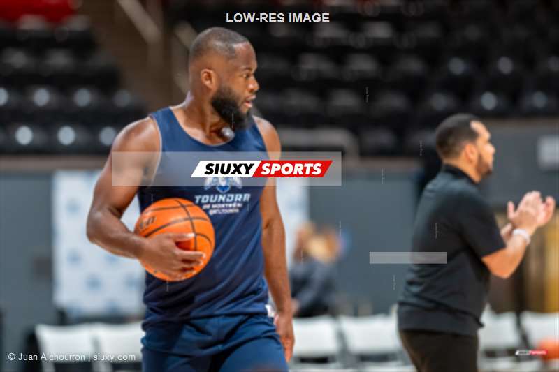 Lansana NWOSU -  Montreal - Kitchener Waterloo - Basketball - BSL 2026 - Montréal Toundra vs Kitchener Waterloo Titans - Before match (#BSL26MTKT0110) Photo by: Juan Alchourron | Siuxy Sports 2026-01-09