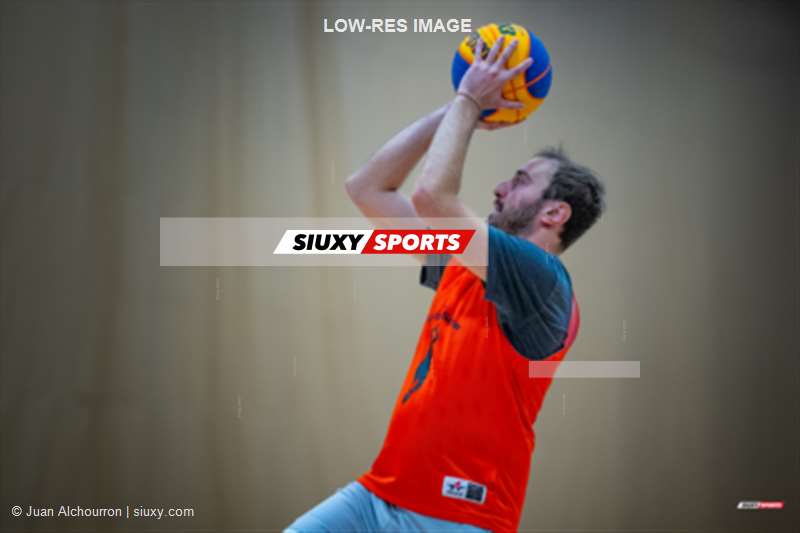  TSS-Orange-26 - TSS-Blue-26 - Basketball - TSS 2026 - Orange vs Blue (#TSS260301) Photo by: Juan Alchourron | Siuxy Sports 2026-03-22