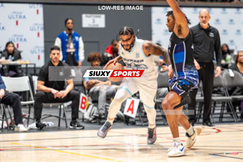 Dante CALABRIA - Kyle DESMARAIS - Dimencio VAUGHN -  Montreal - Lake Erie - Basketball - BSL 2026 - Toundra de Montréal vs Lake Erie Jackals - Game (#BSL26TMEJ01) Photo by: Juan Alchourron | Siuxy Sports 2026-02-20