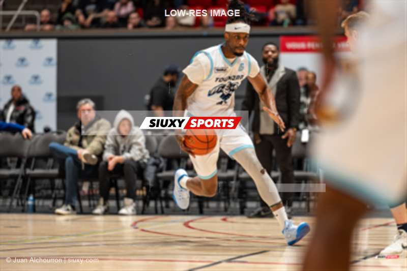 Narcisse KALAMBA -  Montreal - Lake Erie - Basketball - BSL 2026 - Toundra de Montréal vs Lake Erie Jackals - Game (#BSL26TMEJ01) Photo by: Juan Alchourron | Siuxy Sports 2026-02-20