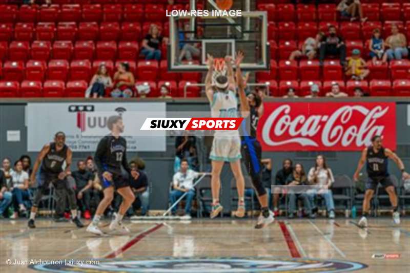 TBL - Montreal Toundra (87) vs (115) Jamestown Jackals - Second Half - Reel B