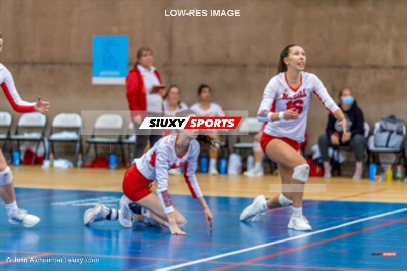 Rachèle BÉLIVEAU - Clara POIRE - Charlene ROBITAILLE -  Université de Montréal - Université McGill - Volleyball - RSEQ - 2023 Volley F - Université de Montréal (3) vs (1) McGill (#RSEQ2023UDMvMCG02R1) Photo by: Juan Alchourron | Siuxy Sports 2023-02-25