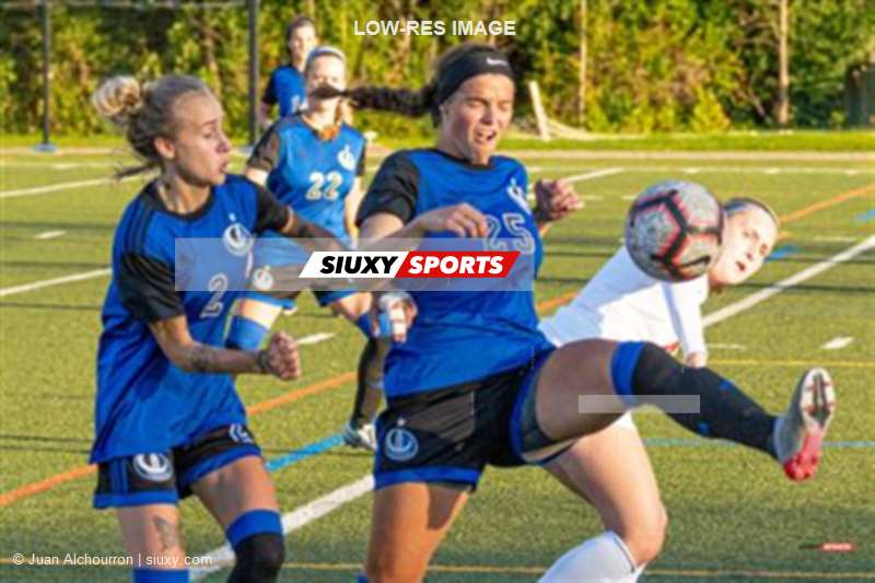 Soccer Fém - Carabins (2) vs (0) Patriotes - RSEQ #1