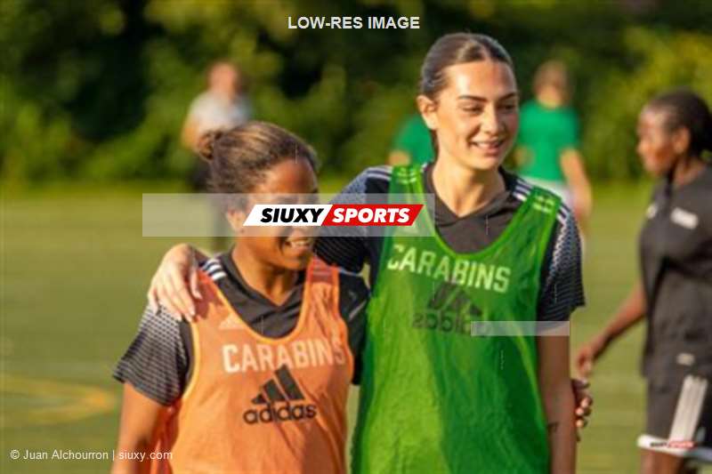 Soccer Fém - Carabins (2) vs (0) Patriotes - RSEQ #1