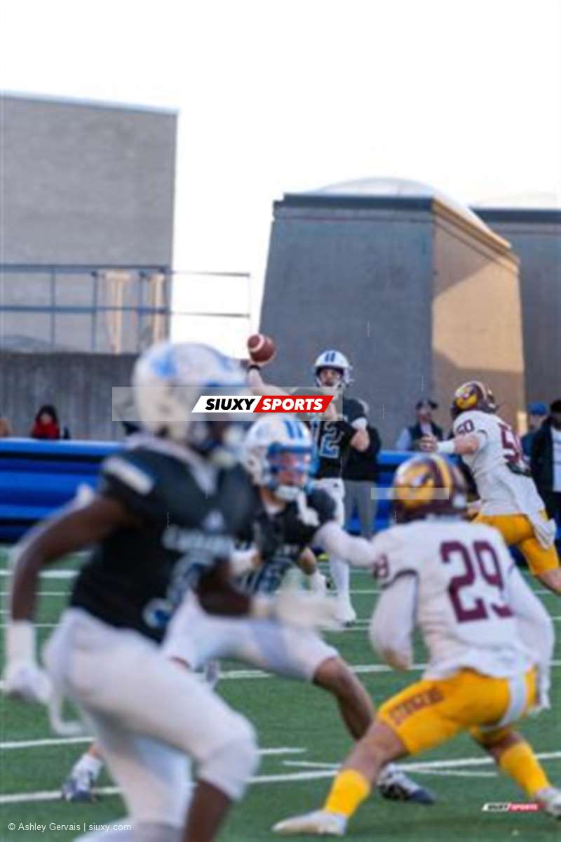 RSEQ - 2023 Football - Université de Montréal (14) vs (16) Concordia University