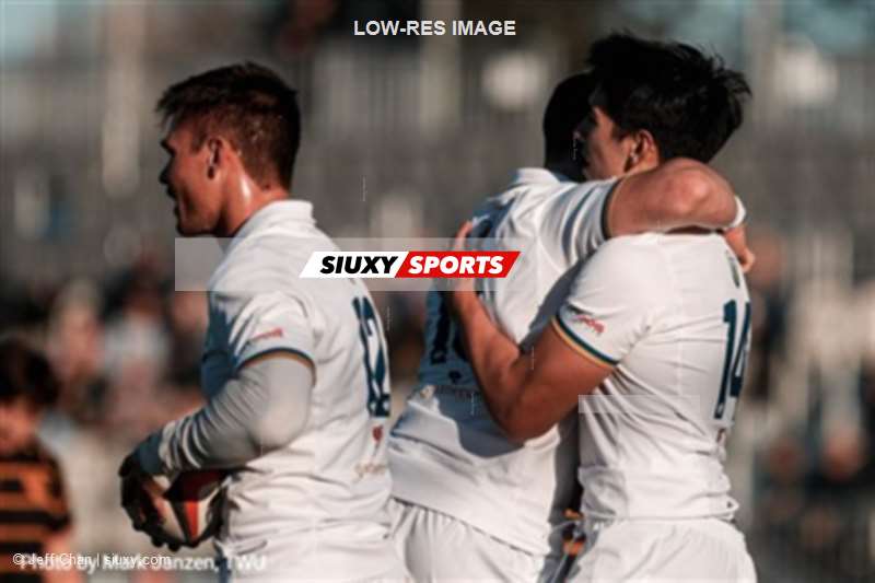 CANUMENS 2023 - Semi final - Trinity W vs Calgary U by Jeff Chan