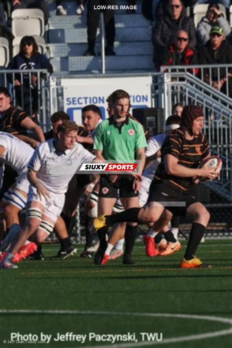 CANUMENS 2023 - Semi final - Trinity W vs Calgary U by Jeff Chan