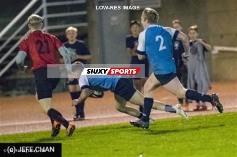CANUMENS 2018 - U Victoria vs U New Brunswick by Jeff Chan