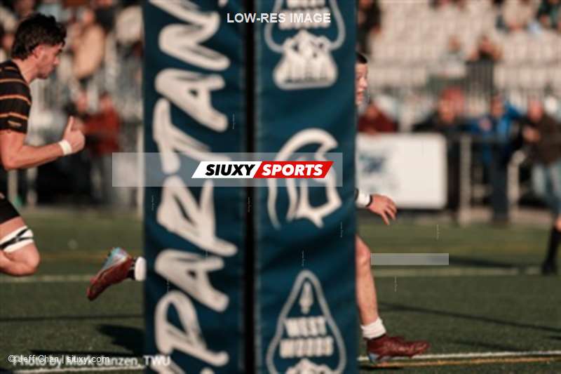 CANUMENS 2023 - Semi final - Trinity W vs Calgary U by Jeff Chan