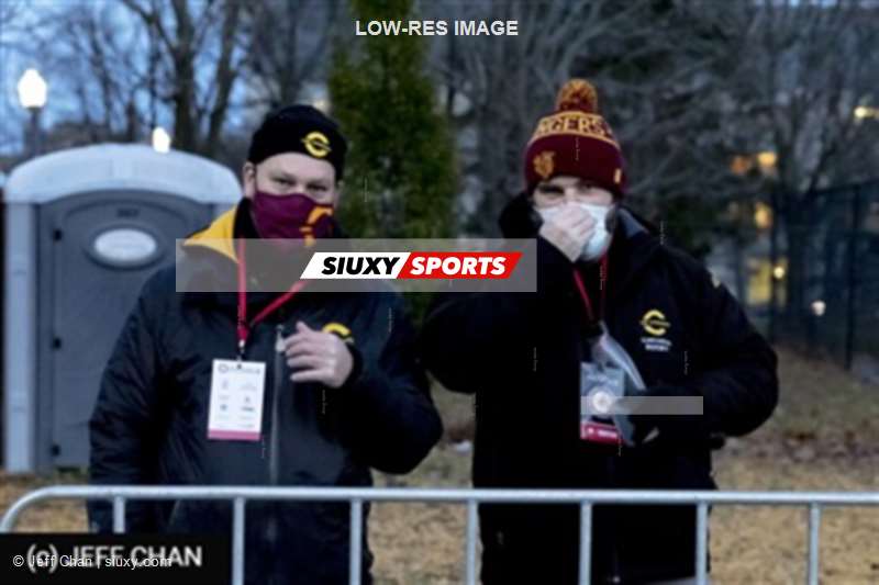 CANUMENS 2021 - Queen's U vs Concordia U - by Jeff Chan