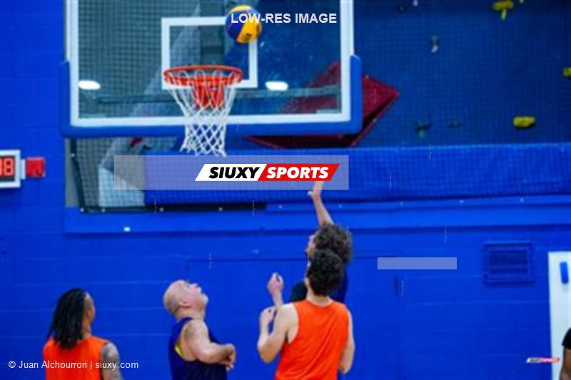 TSS 2026 - Orange vs Purple