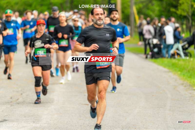  NDG Roadrunners -  - Track & Field - 2025 Marathon Sun Life - Longueil - Shiny Happy People Running !! (#2025SUNLIFELONG05) Photo by: Juan Alchourron | Siuxy Sports 2025-05-18