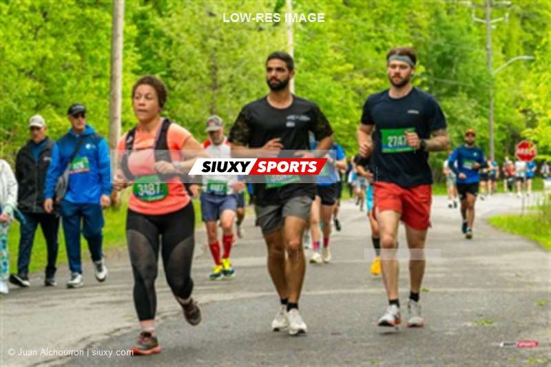 2025 Marathon Sun Life - Longueil - Shiny Happy People Running !!