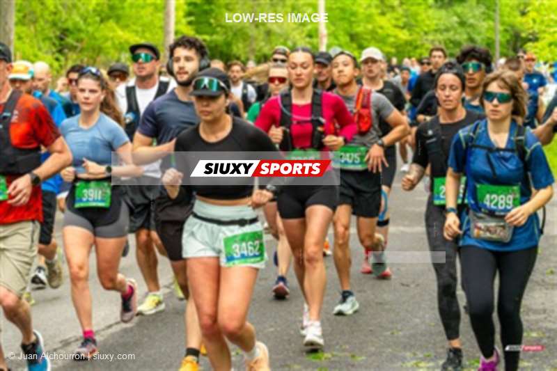 2025 Marathon Sun Life - Longueil - Shiny Happy People Running !!