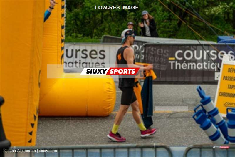 2025 Marathon Sun Life - Longueil - Shiny Happy People Running !!