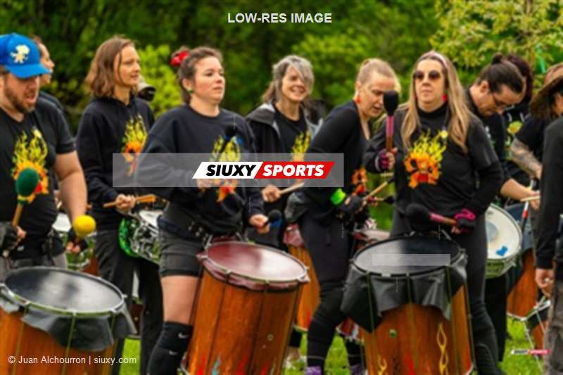 2025 Marathon Sun Life - Longueil - Shiny Happy People Running !!