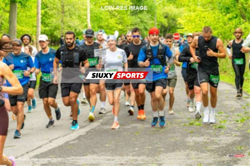 2025 Marathon Sun Life - Longueil - Shiny Happy People Running !!