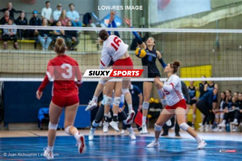 RSEQ 2025 - Volleyball F - 1/2 finale 3 - U de Montréal (3) vs (0) McGill