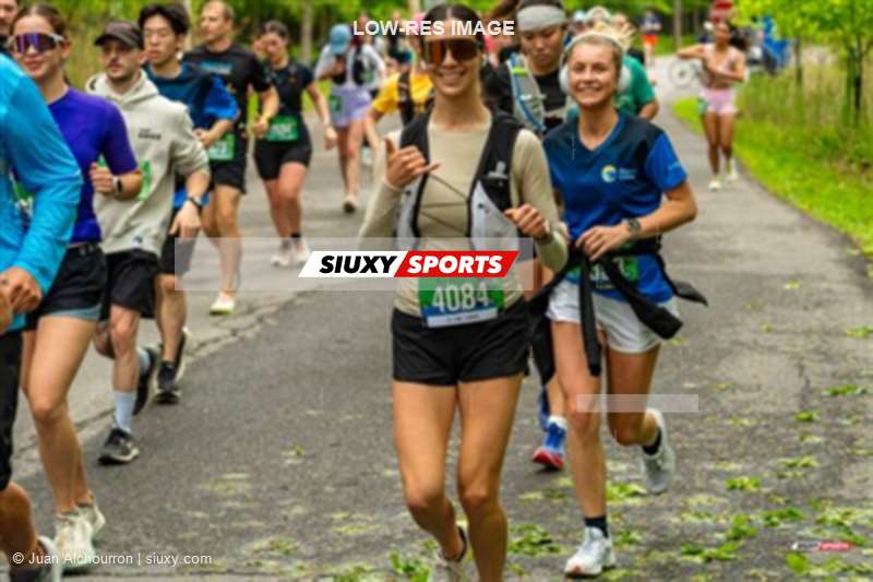 2025 Marathon Sun Life - Longueil - Shiny Happy People Running !!