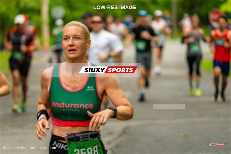 2025 Marathon Sun Life - Longueil - Shiny Happy People Running !!