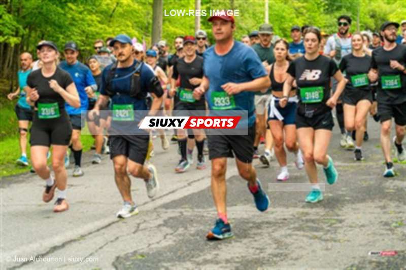 2025 Marathon Sun Life - Longueil - Shiny Happy People Running !!