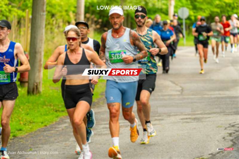  NDG Roadrunners -  - Track & Field - 2025 Marathon Sun Life - Longueil - Shiny Happy People Running !! (#2025SUNLIFELONG05) Photo by: Juan Alchourron | Siuxy Sports 2025-05-18