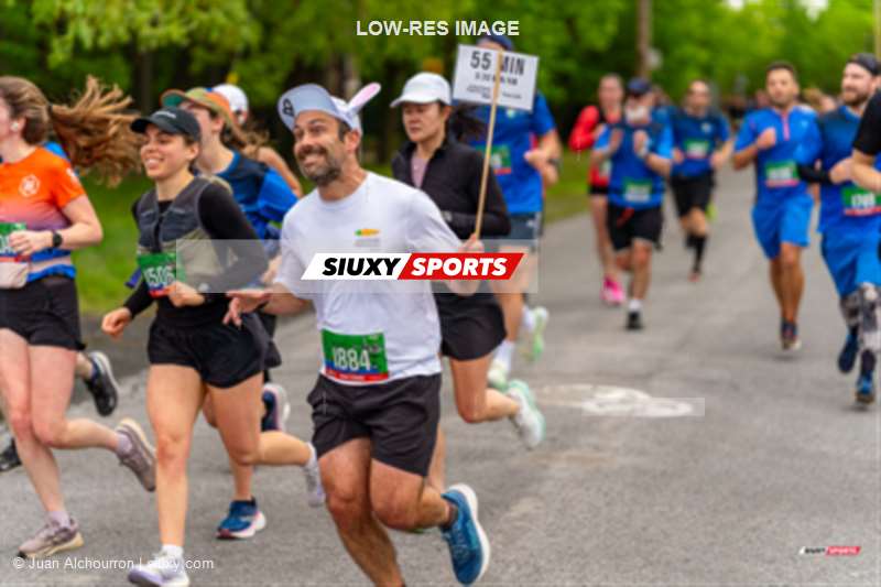  NDG Roadrunners -  - Track & Field - 2025 Marathon Sun Life - Longueil - Shiny Happy People Running !! (#2025SUNLIFELONG05) Photo by: Juan Alchourron | Siuxy Sports 2025-05-18