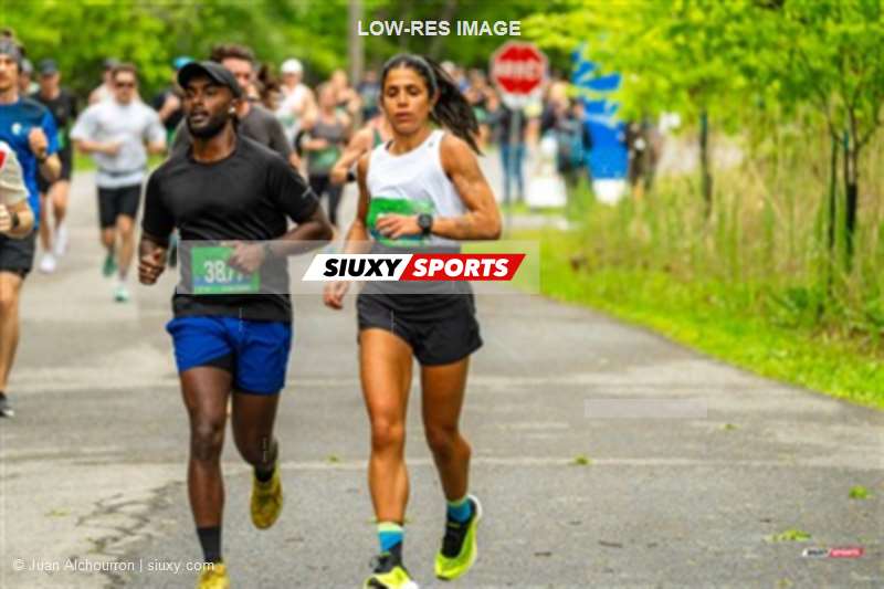 2025 Marathon Sun Life - Longueil - Shiny Happy People Running !!