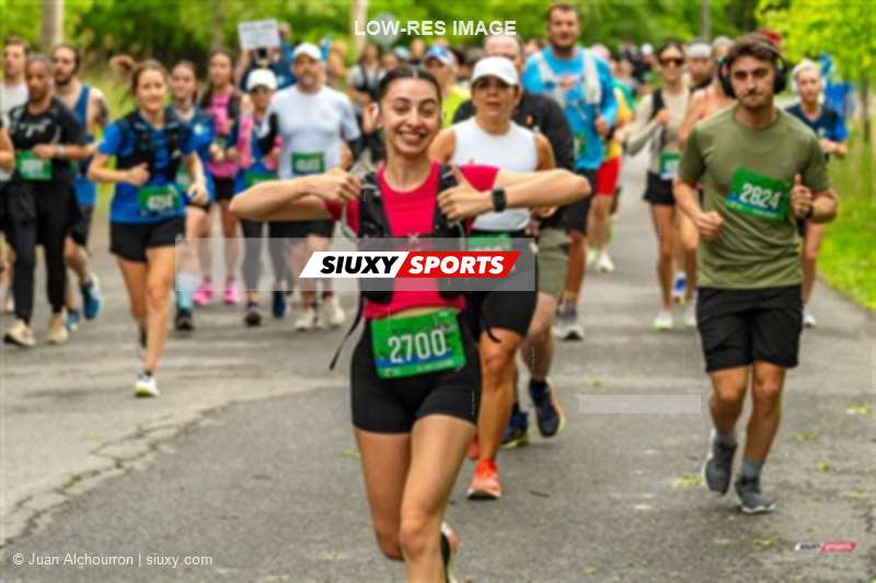 2025 Marathon Sun Life - Longueil - Shiny Happy People Running !!